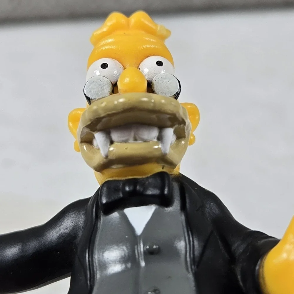 The‎ Simpsons Count Grampa Vampire Treehouse Of Horror Burger King 2001 Figure